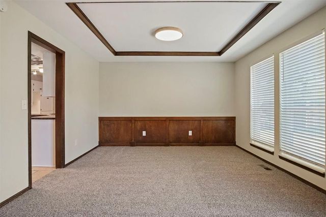 11017 Coachmans Road, Yukon, OK 73099