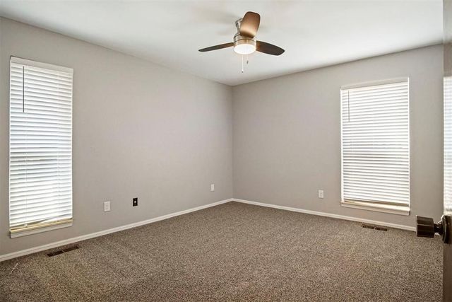 11017 Coachmans Road, Yukon, OK 73099