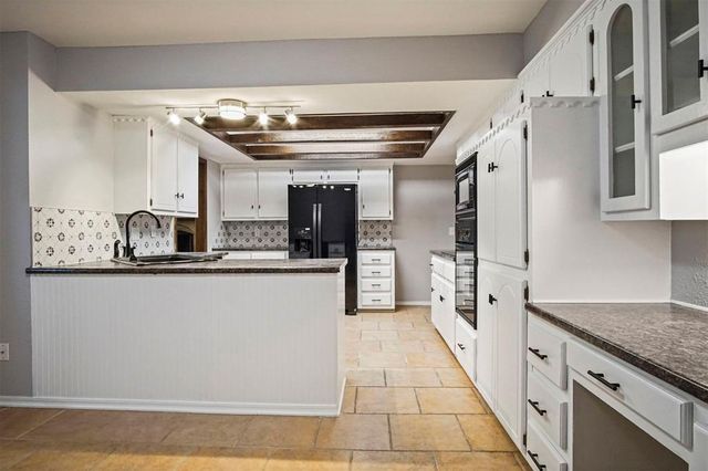 11017 Coachmans Road, Yukon, OK 73099