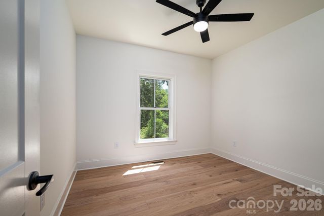 526 N Aspen Street, Lincolnton, NC 28092