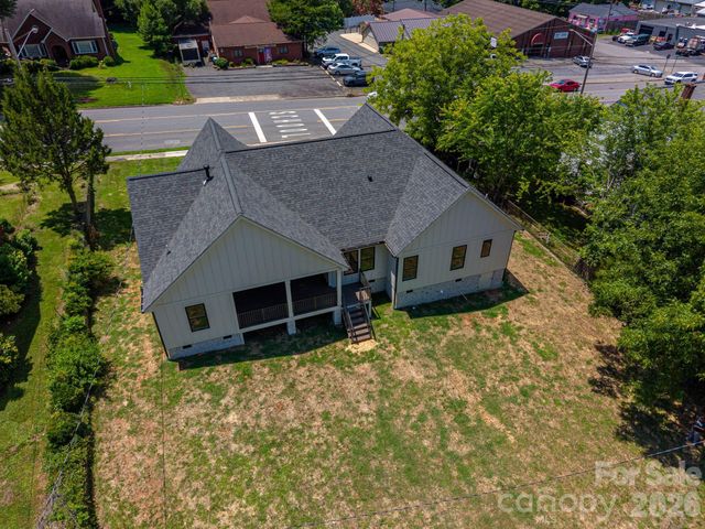 526 N Aspen Street, Lincolnton, NC 28092