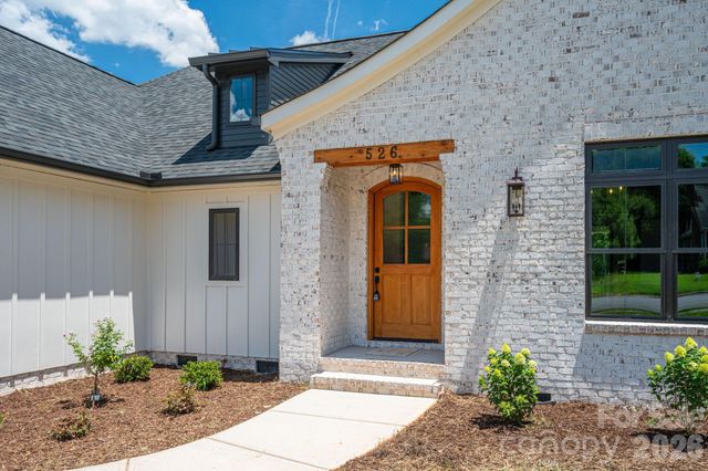 526 N Aspen Street, Lincolnton, NC 28092