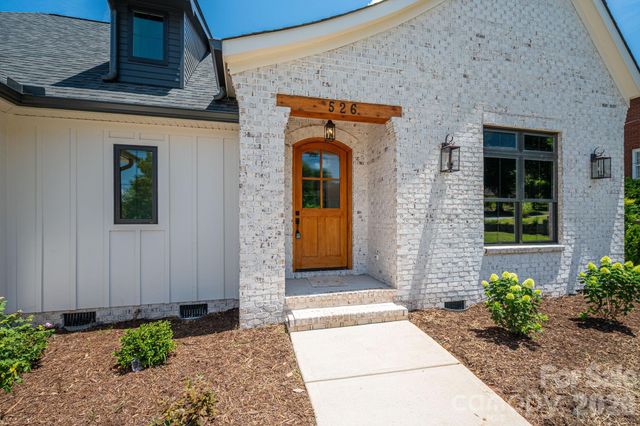 526 N Aspen Street, Lincolnton, NC 28092