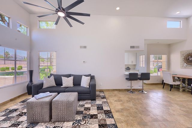 11333 N 92ND Street 1118, Scottsdale, AZ 85260