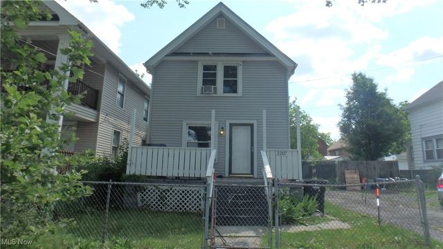3240 W 38th Street, Cleveland, OH 44109