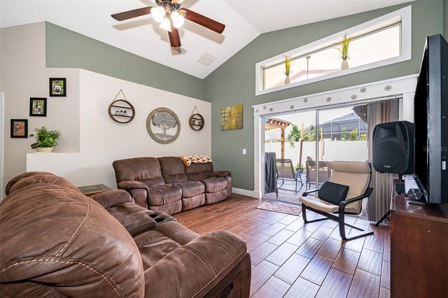 3040 ROB WAY, Kissimmee, FL 34743