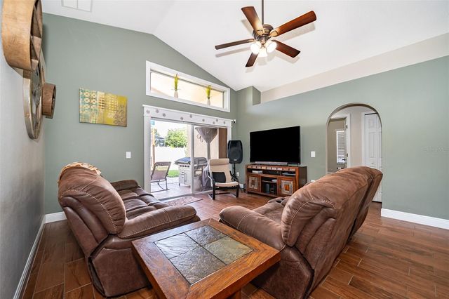 3040 ROB WAY, Kissimmee, FL 34743