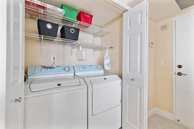 5440 N Ocean Drive 907, Singer Island, FL 33404