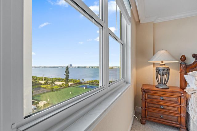 5440 N Ocean Drive 907, Singer Island, FL 33404