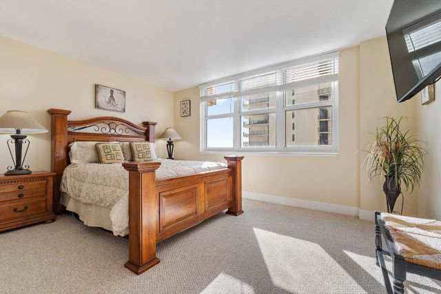 5440 N Ocean Drive 907, Singer Island, FL 33404