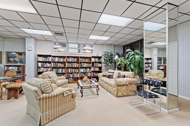 5440 N Ocean Drive 907, Singer Island, FL 33404