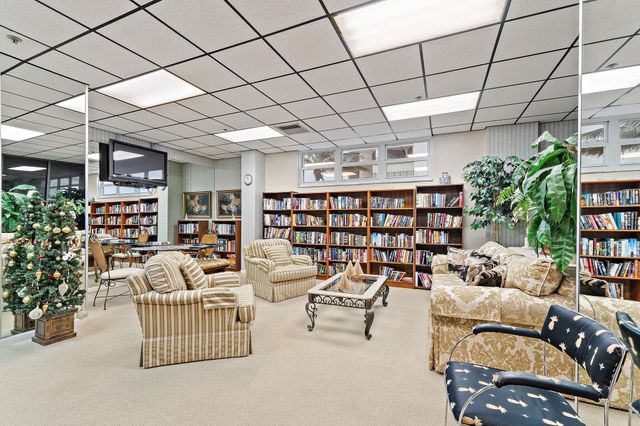 5440 N Ocean Drive 907, Singer Island, FL 33404