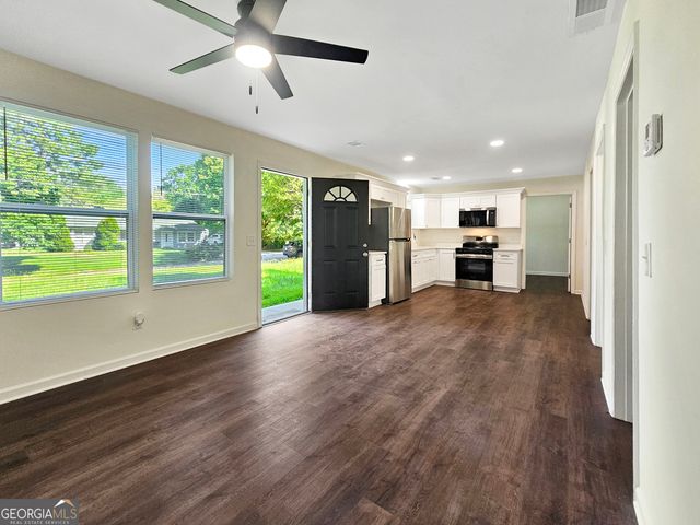 373 Floyd Street SE, Smyrna, GA 30082