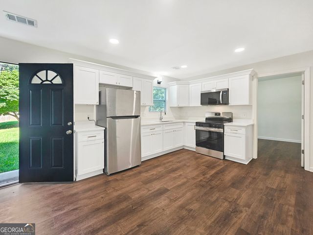 373 Floyd Street SE, Smyrna, GA 30082
