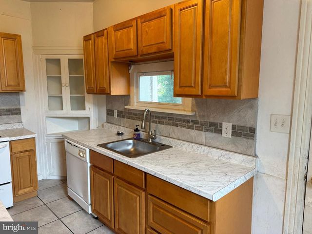 2031 N 4TH ST, Harrisburg, PA 17102