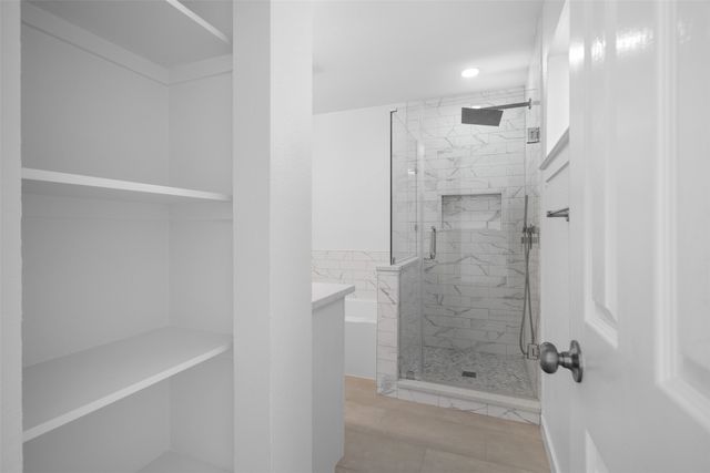 6111 Maple Leaf Drive, Arlington, TX 76017