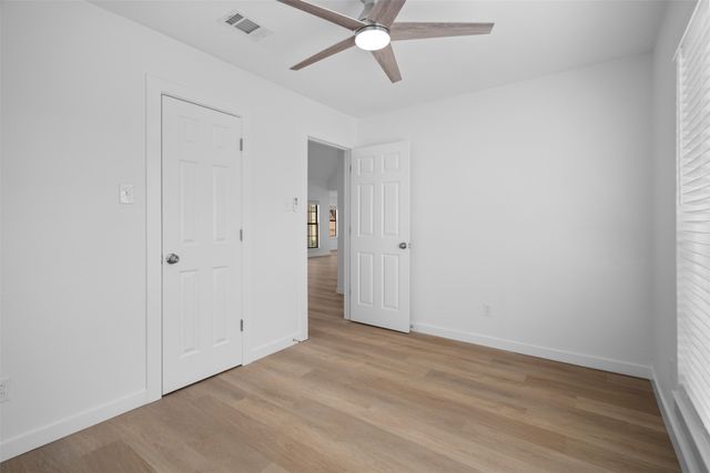 6111 Maple Leaf Drive, Arlington, TX 76017