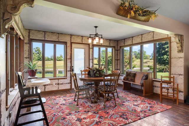 1505 N Etna Road, Huntington, IN 46750