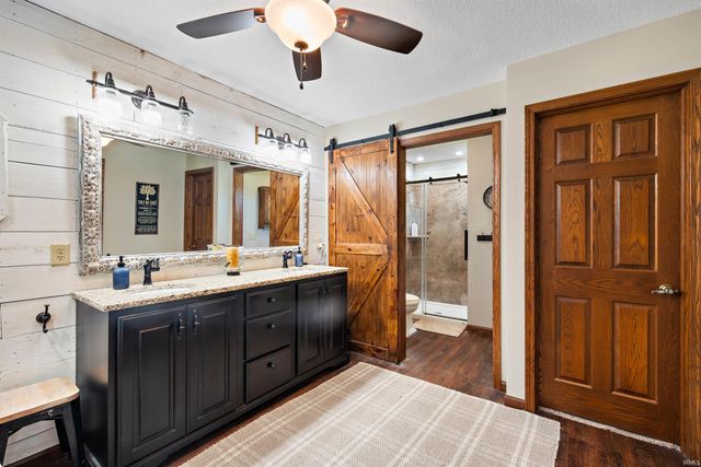 1505 N Etna Road, Huntington, IN 46750