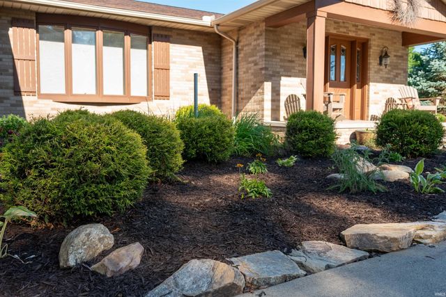 1505 N Etna Road, Huntington, IN 46750