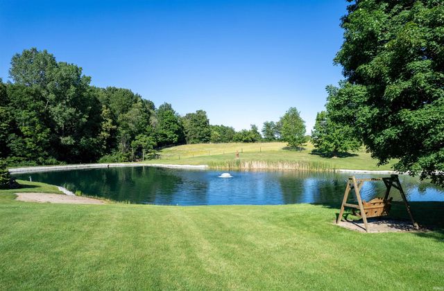 1505 N Etna Road, Huntington, IN 46750
