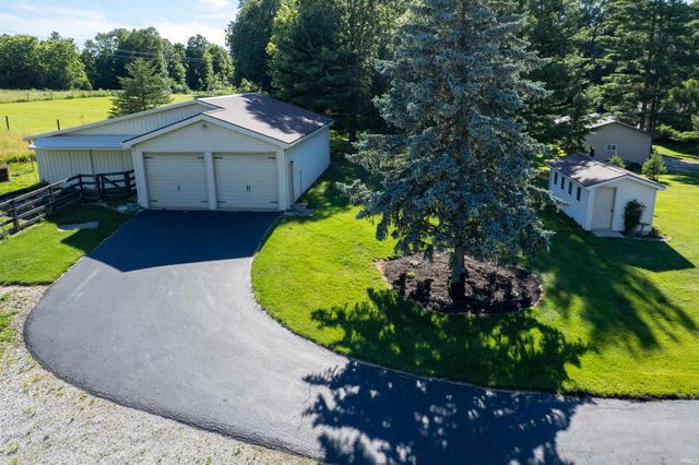 1505 N Etna Road, Huntington, IN 46750