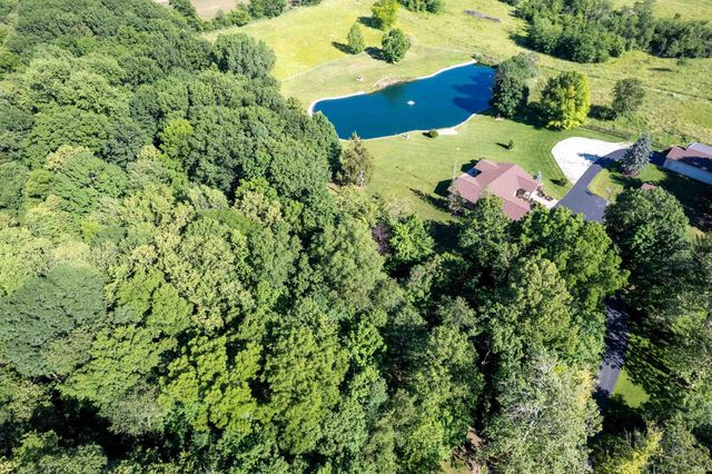 1505 N Etna Road, Huntington, IN 46750