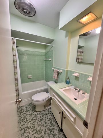 11319 Lanewood Circle, Dallas, TX 75218