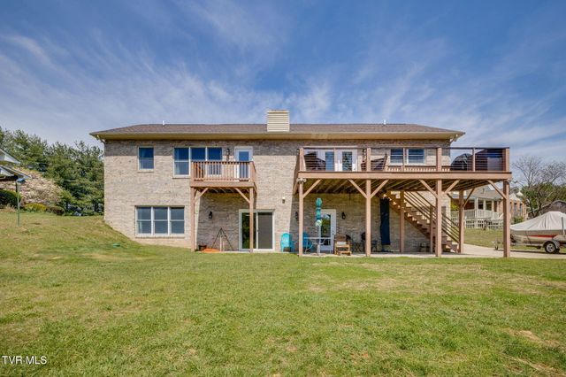 127 West Lake Drive, Rogersville, TN 37857