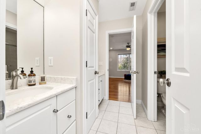 5760 Kugler Mill Road, Sycamore Twp, OH 45236