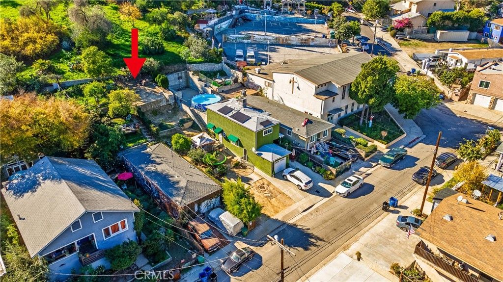 Image 4 of property listing at 744 AMADOR, Los Angeles, CA 90012