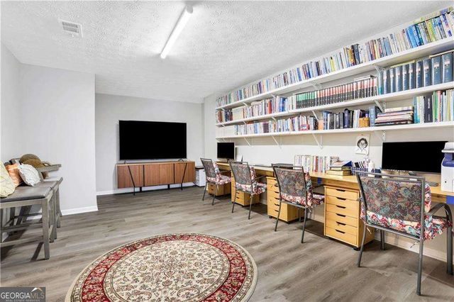 5000 Sugar Creek Drive, Sugar Hill, GA 30518