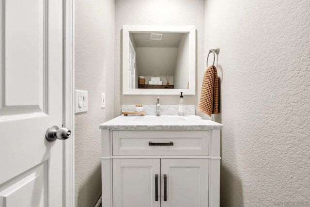 6848 Via Verano, Carlsbad, CA 92009