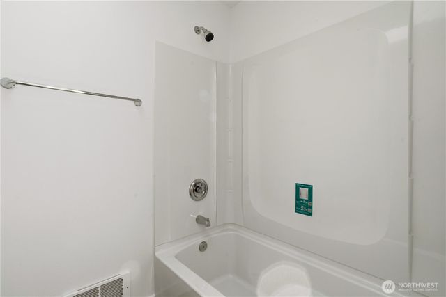 30217 Retreat Kanaskat Road SE, Ravensdale, WA 98051