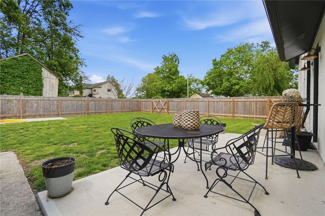 26 E South Street, Harveysburg, OH 45032