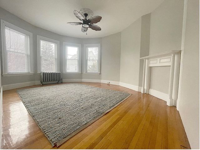 20 Crescent St 2, Cambridge, MA 02138