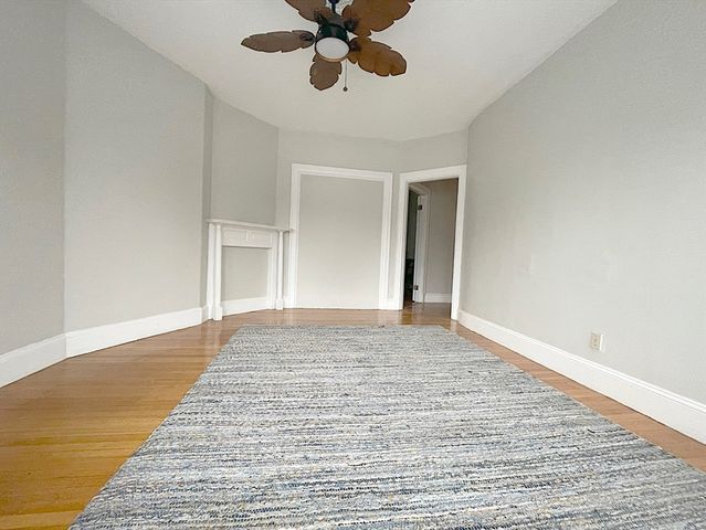 20 Crescent St 2, Cambridge, MA 02138