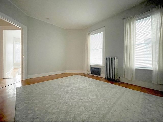 20 Crescent St 2, Cambridge, MA 02138