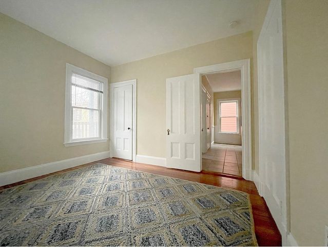 20 Crescent St 2, Cambridge, MA 02138