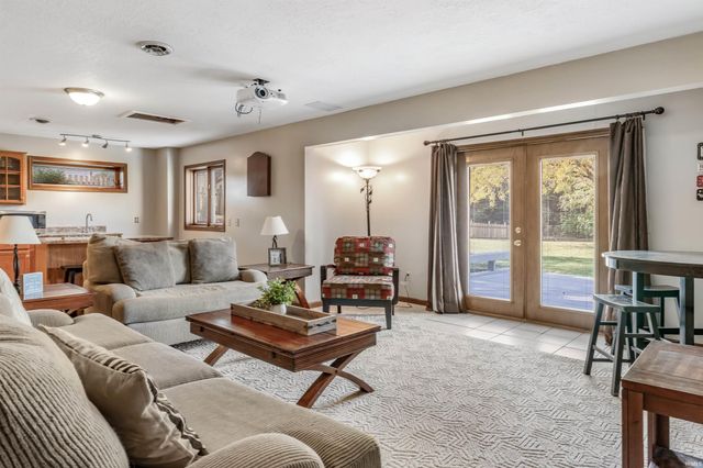 10625 Lone Eagle Way, Fort Wayne, IN 46845