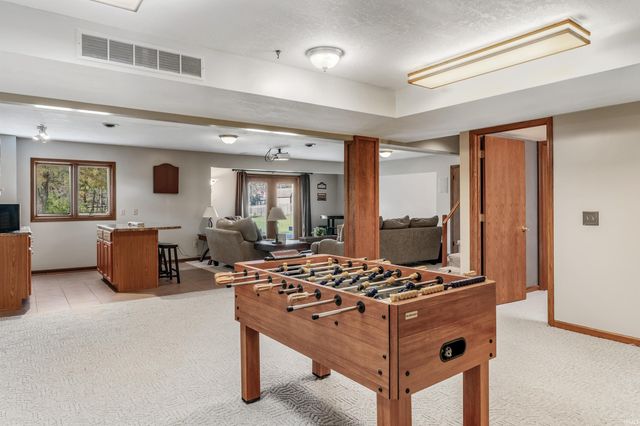 10625 Lone Eagle Way, Fort Wayne, IN 46845