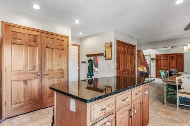 10625 Lone Eagle Way, Fort Wayne, IN 46845