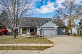 10625 Lone Eagle Way, Fort Wayne, IN 46845