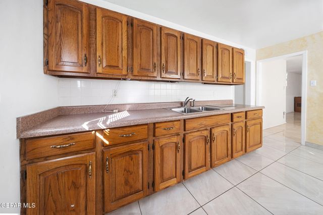 6337 Osage Lane, El Paso, TX 79925