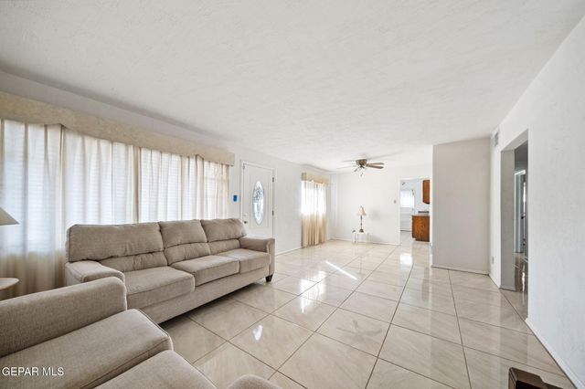 6337 Osage Lane, El Paso, TX 79925