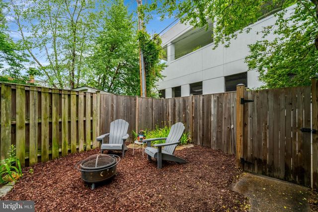 4789 21ST RD N, Arlington, VA 22207
