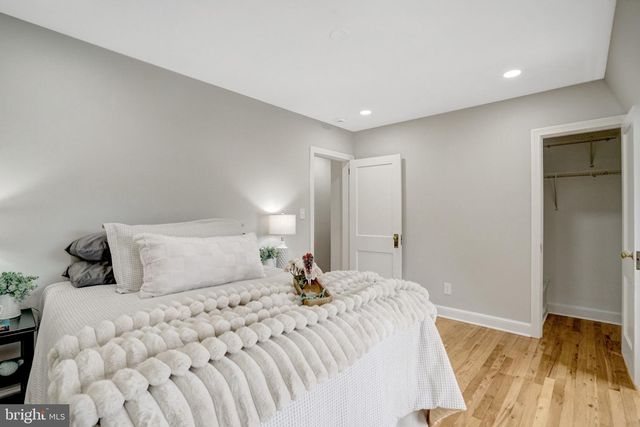 4789 21ST RD N, Arlington, VA 22207