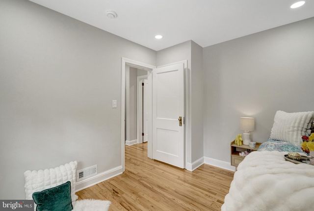 4789 21ST RD N, Arlington, VA 22207