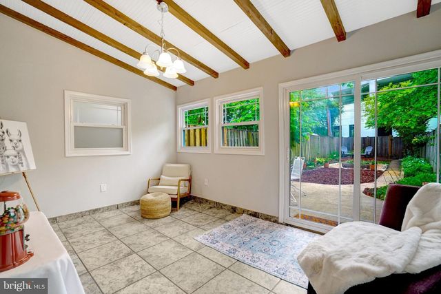 4789 21ST RD N, Arlington, VA 22207