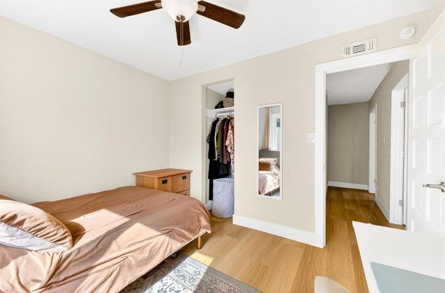 6820 Calvin Dr, Citrus Heights, CA 95621